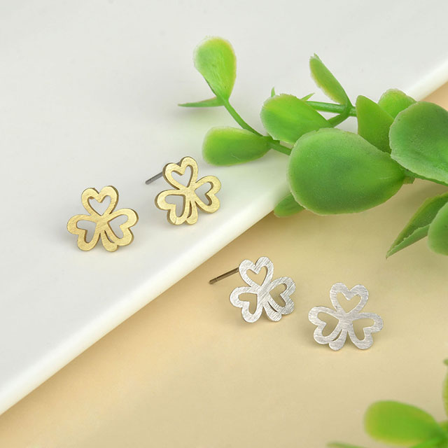 Vierblättriges Kleeblatt-Ohrring, Glückskleeblatt-Anhänger, Charm-Ohrring, Glaube, Hoffnung, Liebe, Glücksohrring für Frauen und Mädchen, personalisiertes Schmuckgeschenk 