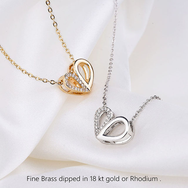 Benutzerdefinierte Bling Herz Zirkon Liebe Anhänger Halskette Vergoldete hohle Herz Anhänger Halskette