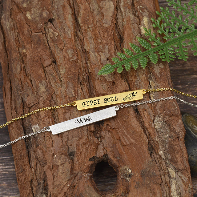 Großhandel mit horizontaler, personalisierter Monogramm-Stabhalskette mit Gravur