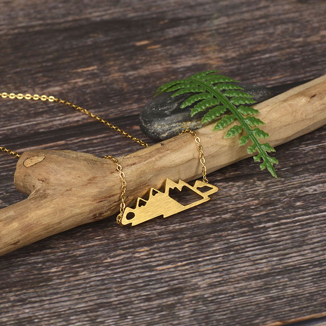 Verschneite Bergkette Halskette mit Berggipfel-Anhänger Halsketten Geschenk für Mädchen, Frauen, Naturliebhaber, Camper, Skifahrer, Reisende, Kletterer und Wanderer