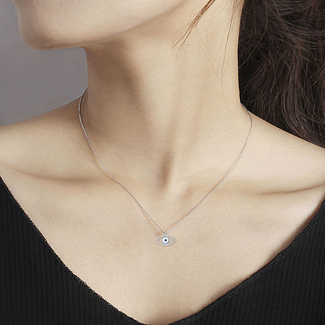 Hamsa- und Augen-Halskette für Mädchen und Frauen, vergoldete Zirkon-Schmuckgeschenke, die die mystischen, böswilligen Kräfte der Welt abwehren.Bring mir gutes Karma.