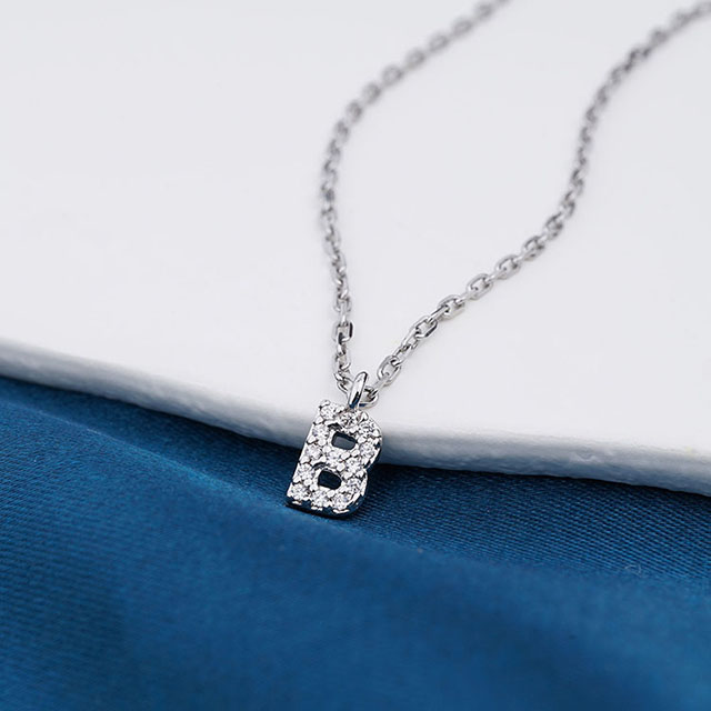 Initialen-Halskette für Frauen, versilbert, zierliche Zirkonia-Initialen-Halsketten, AZ-Alphabet-Buchstaben-Halsketten-Anhänger für Frauen und Mädchen, Schmuck, Geburtstagsgeschenk 