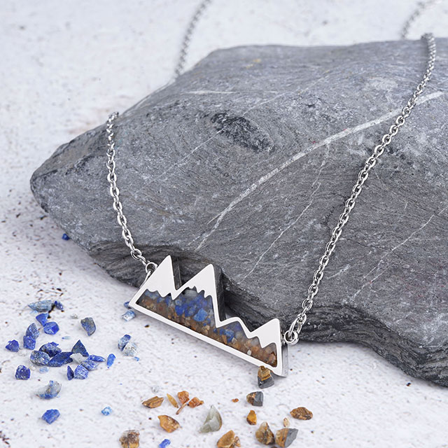 Edelstein-Berg-Halskette für Damen, Türkis-Sodalith-Trommelstein-Anhänger-Halskette, zierliche verschneite Berg-Halskette für Damen, Mädchen, Herren, Naturschmuck, Geschenk