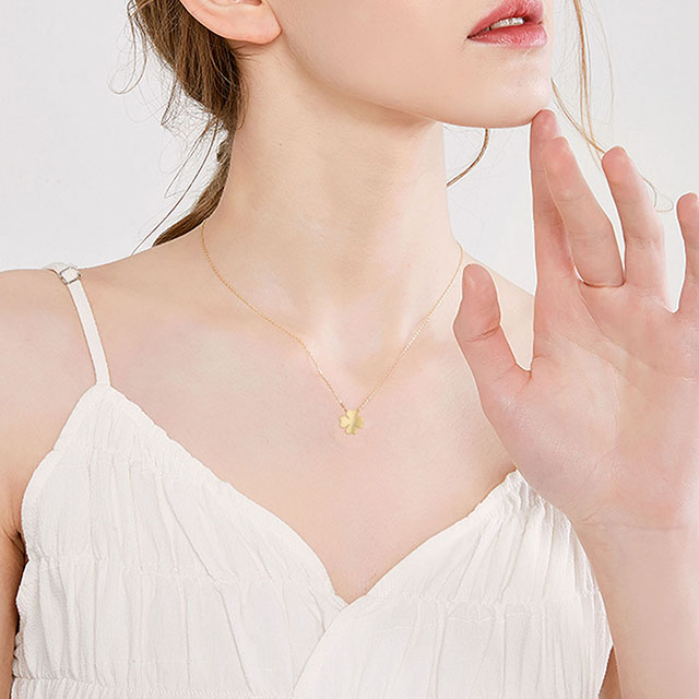 Vierblättriges Kleeblatt-Halskette, Glücksanhänger, Charm-Halskette, Glaube, Hoffnung, Liebe, Glückskette für Frauen und Mädchen, personalisiertes Schmuckgeschenk 