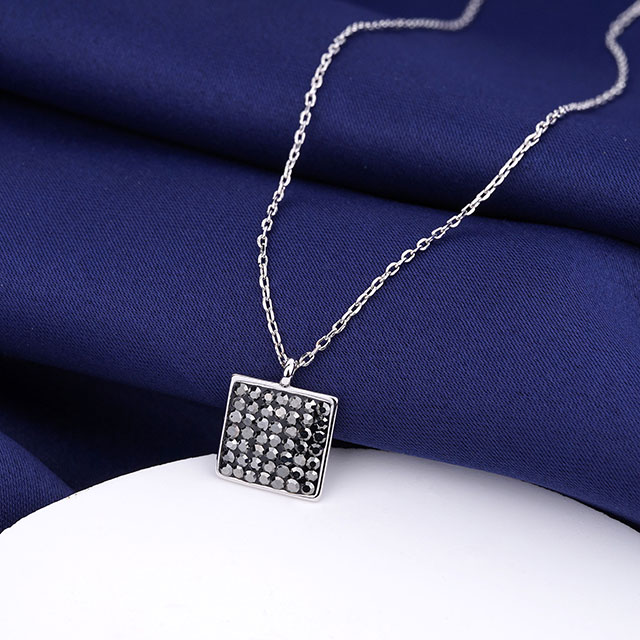 Mond- und Stern-Halskette für Damen, versilbert, zierliche schwarze Kristall-Mond-Halsketten, Halbmond-Stern-geometrischer Anhänger, Halskette, Schmuck, Geschenk