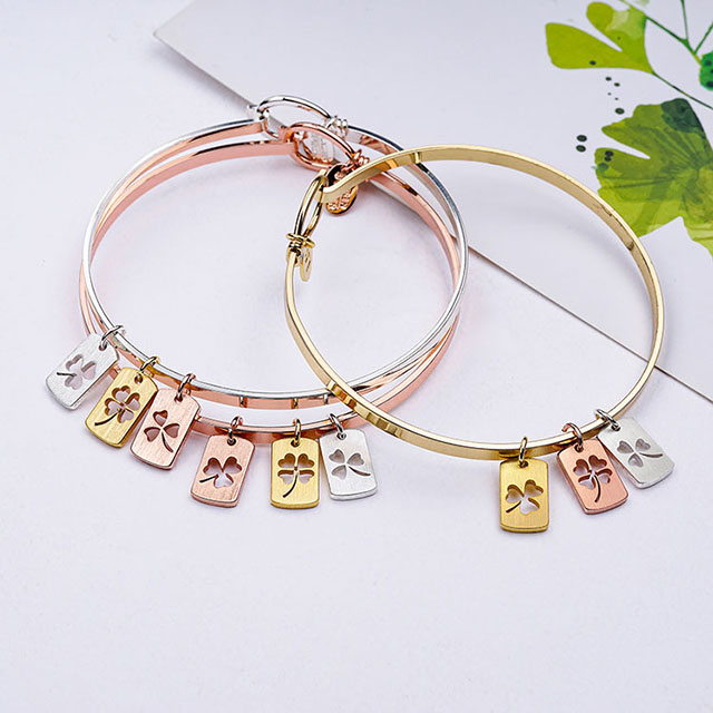 Vierblättriges Kleeblatt-Armband, Glückskleeblatt-Anhänger, Charm-Armreif, Glaube, Hoffnung, Liebe, Glücksarmband für Frauen und Mädchen, personalisiertes Schmuckgeschenk