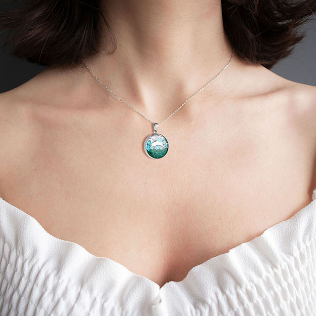 Zierliche Edelstein-Strand-Halskette für Frauen, türkisfarbene Trommelsplitter-Anhänger-Halskette, niedliche Seestern-Meeresschildkröten-Halskette für Frauen und Mädchen, Ozean-Halskette, hawaiianischer Strandliebhaber-Schmuck, Geschenk