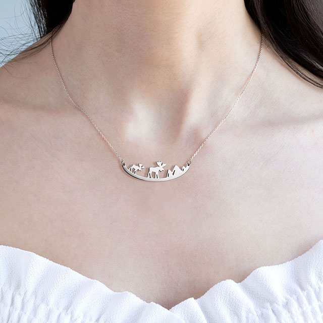 Süße Elch Elch Bär Wolf Tier Berg und Baum Anhänger gebogene Bar Halskette 