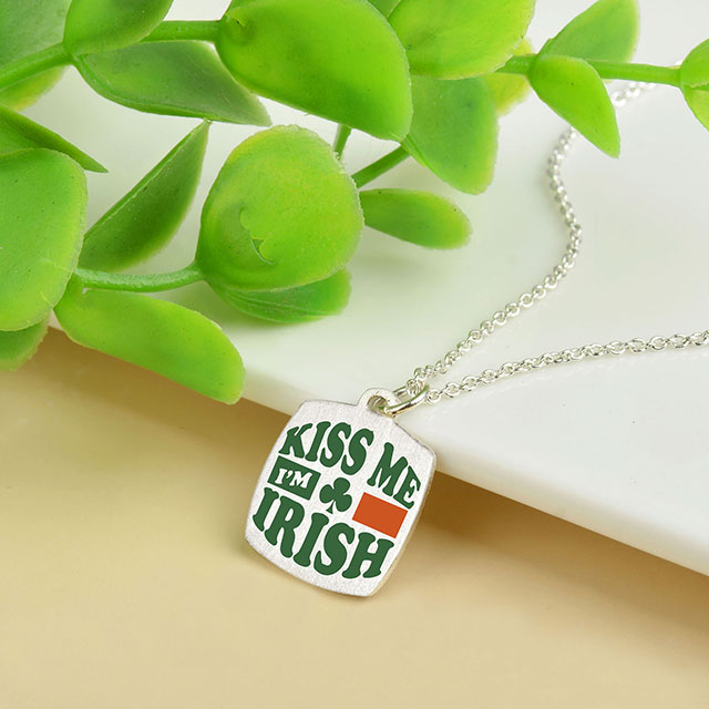 Vierblättriges Kleeblatt-Halskette, Glückskleeblatt-Anhänger, Charm-Halskette, Glaube, Hoffnung, Liebe, Glückskette für Frauen und Mädchen, personalisiertes Schmuckgeschenk