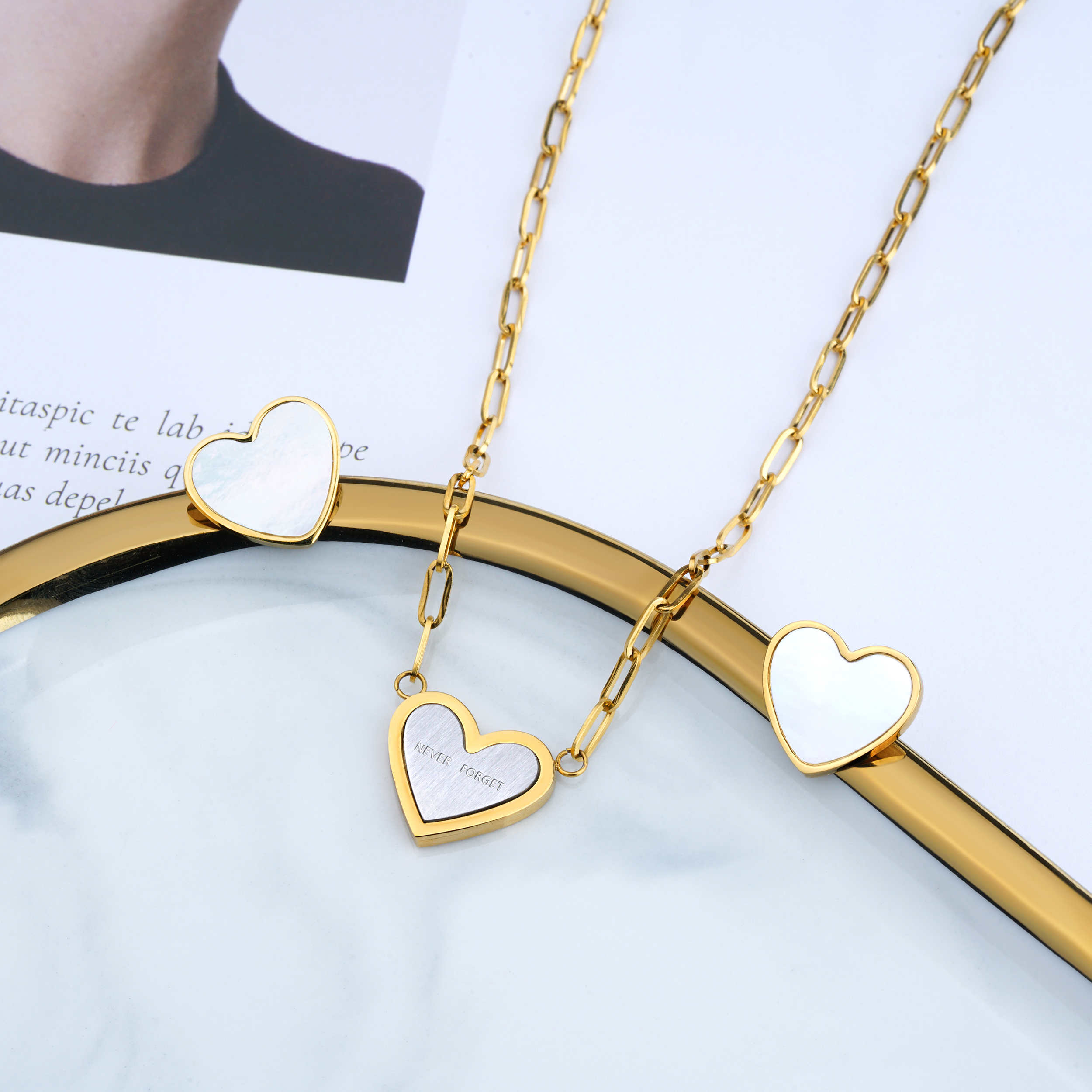 18 Karat vergoldete Damenschmuck-Edelstahl-Büroklammerkette mit Herzform-Anhänger-Halskette 