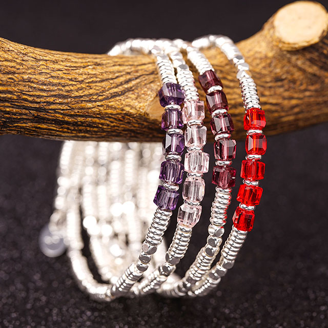 Zierliche versilberte Perlenarmbänder für Frauen, stapelbare Kristall-Edelstein-Perlen-Stretch-Armbänder für Frauen und Mädchen, Schmuckgeschenk.