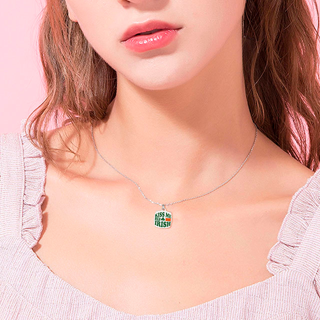 Vierblättriges Kleeblatt-Halskette, Glückskleeblatt-Anhänger, Charm-Halskette, Glaube, Hoffnung, Liebe, Glückskette für Frauen und Mädchen, personalisiertes Schmuckgeschenk