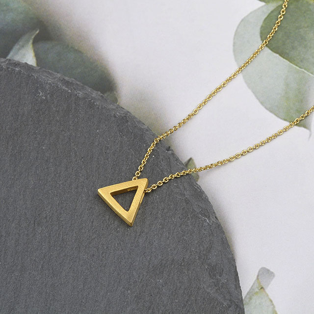 Geometrische Halskette aus Gold und Silber.Dreieckige, runde, quadratische Halskette, modisches Damenschmuckgeschenk.