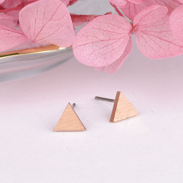 Geometrische Ohrringe, Dreiecksohrringe, Gold, Silber und Roségold.Modische Damenohrringe.