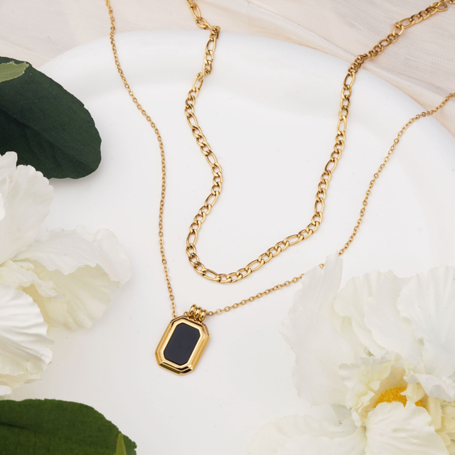 2-lagige Figaro-Kette aus Edelstahl mit quadratischer schwarzer Emaille-Anhänger-Halskette 