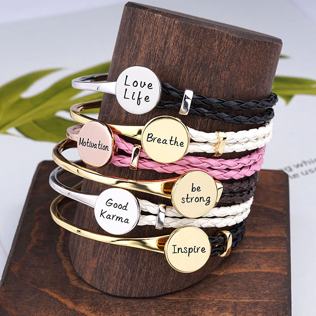 Maßgeschneiderter Messingschmuck, personalisiertes Seil, inspirierendes gebürstetes Mantra-Armband