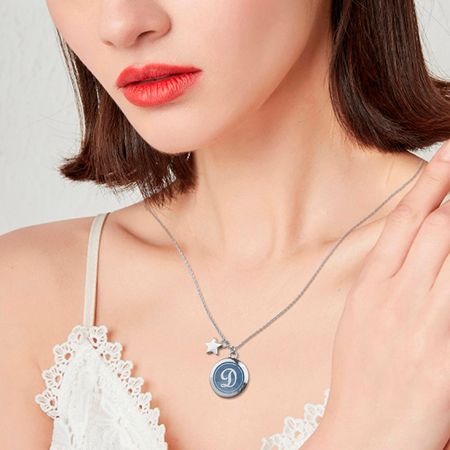 26 Alphabet-Buchstaben, runder Charm, Silber, AZ-Alphabet-Buchstaben-Anhänger-Halskette